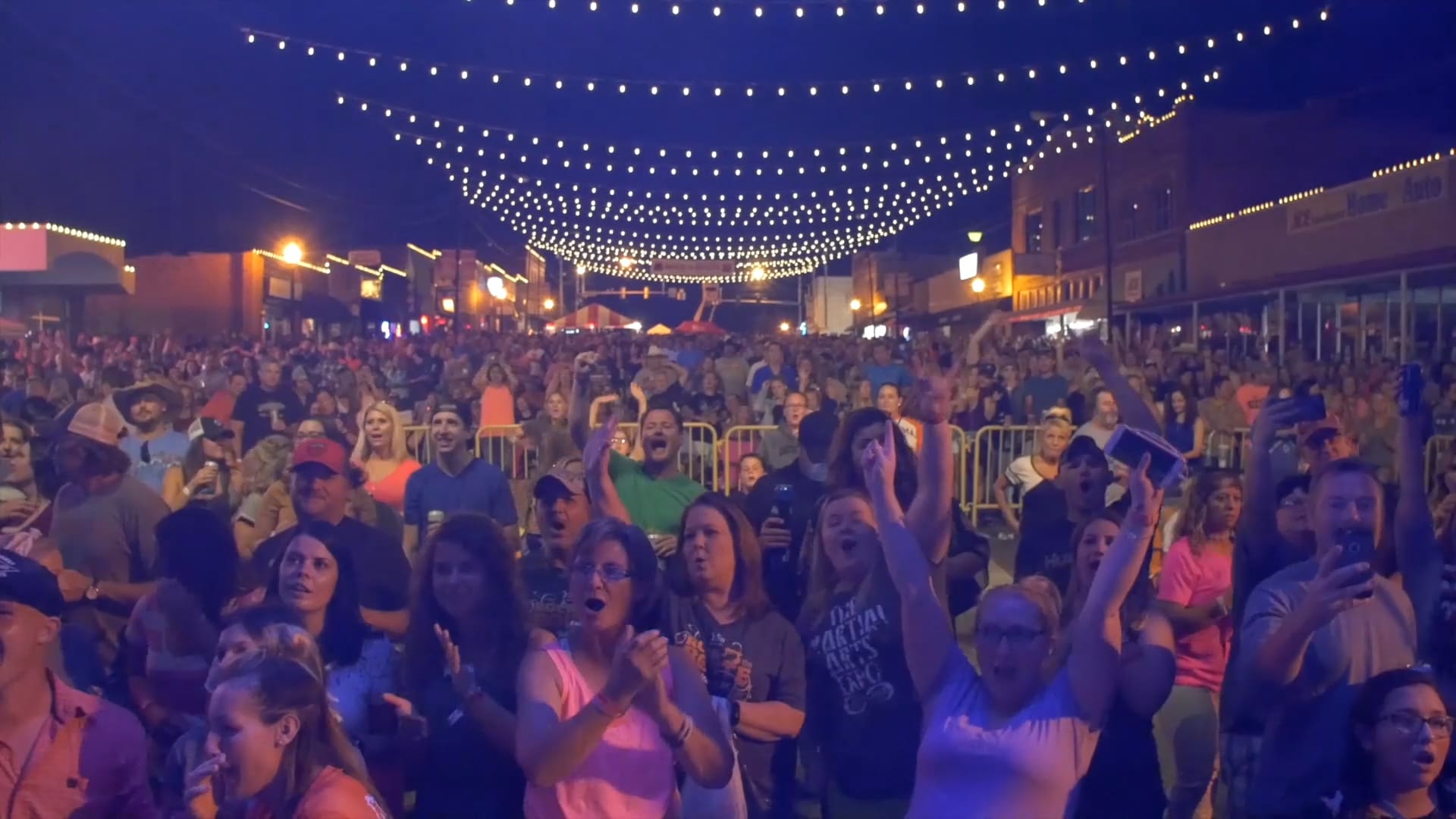 Yukon-in-Lights-Final-Video.00_01_29_15